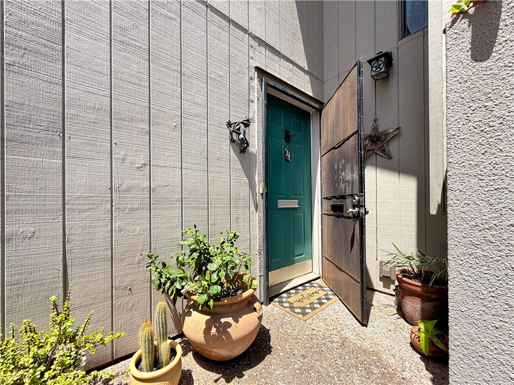 4421 Gaines Street 4 Corpus Christi TX 78412