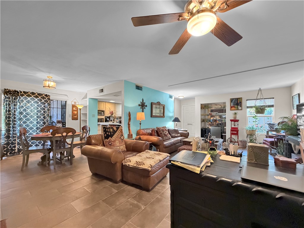 4421 Gaines Street 4 Corpus Christi TX 78412
