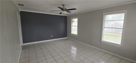 1013 Evergreen Street Mathis TX 78368