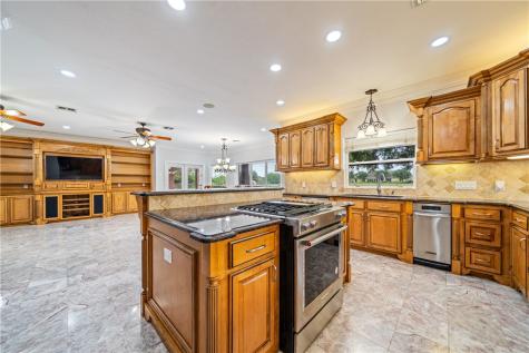 5910 Oso Parkway Corpus Christi TX 78414