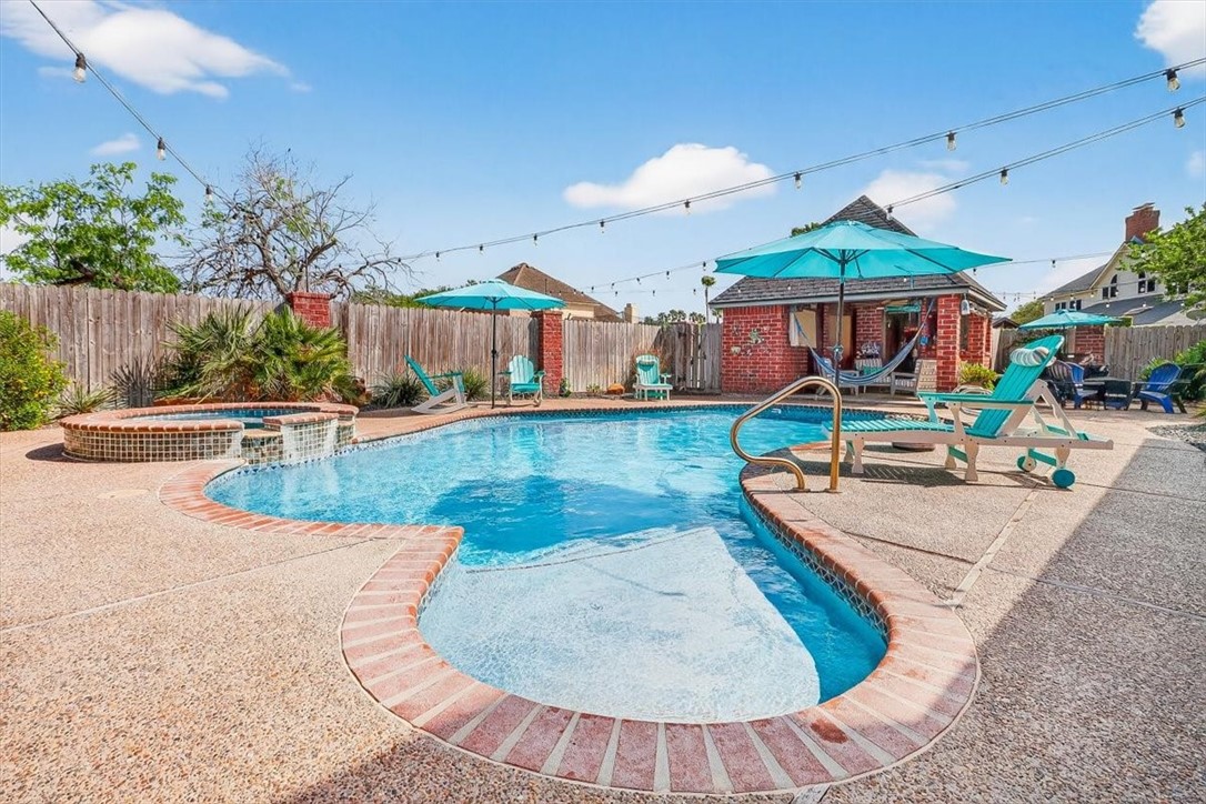 8034 Villefrance Corpus Christi TX 78414