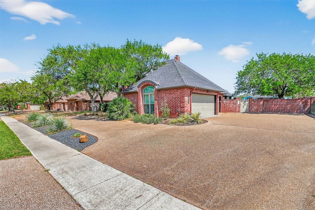 8034 Villefrance Corpus Christi TX 78414