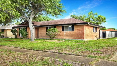 225 Blanco Drive Portland TX 78374