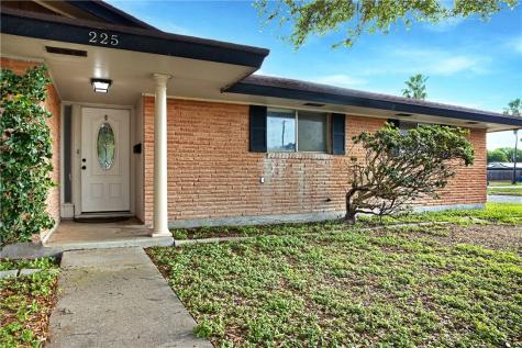 225 Blanco Drive Portland TX 78374