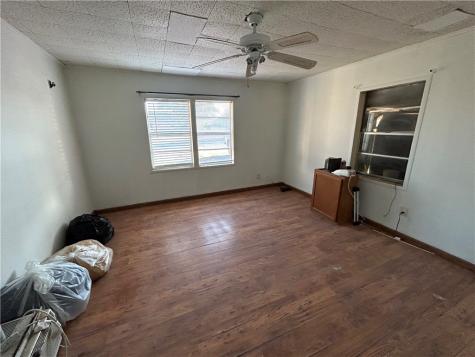 516 Stinson Street Freer TX 78357