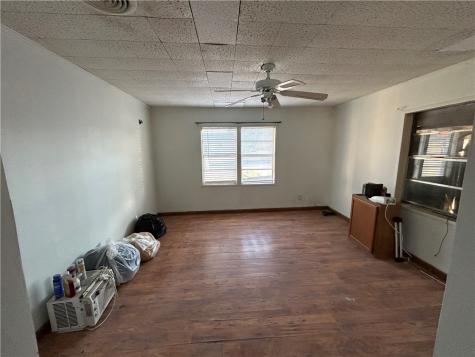 516 Stinson Street Freer TX 78357