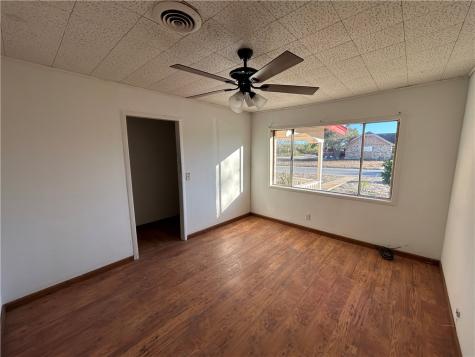516 Stinson Street Freer TX 78357