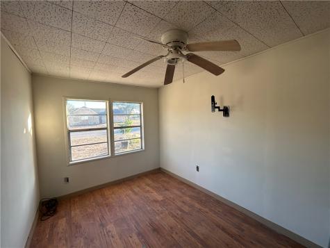 516 Stinson Street Freer TX 78357