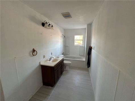 516 Stinson Street Freer TX 78357