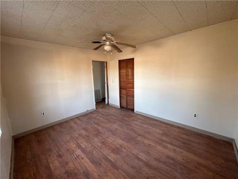 516 Stinson Street Freer TX 78357