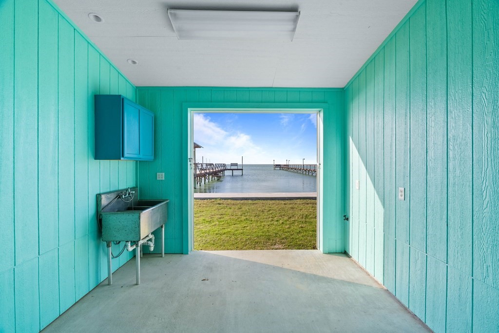 122 Dead Ends Drive Rockport TX 78382