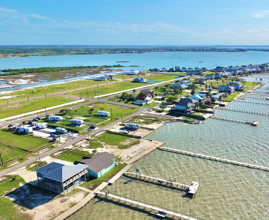 122 Dead Ends Drive Rockport TX 78382