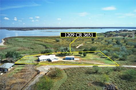 1209 County Road 3651 Sandia TX 78383