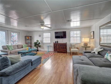 419 E Cotter Avenue Port Aransas TX 78373