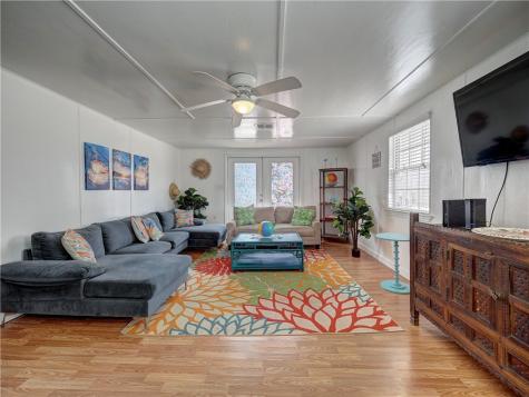 419 E Cotter Avenue Port Aransas TX 78373