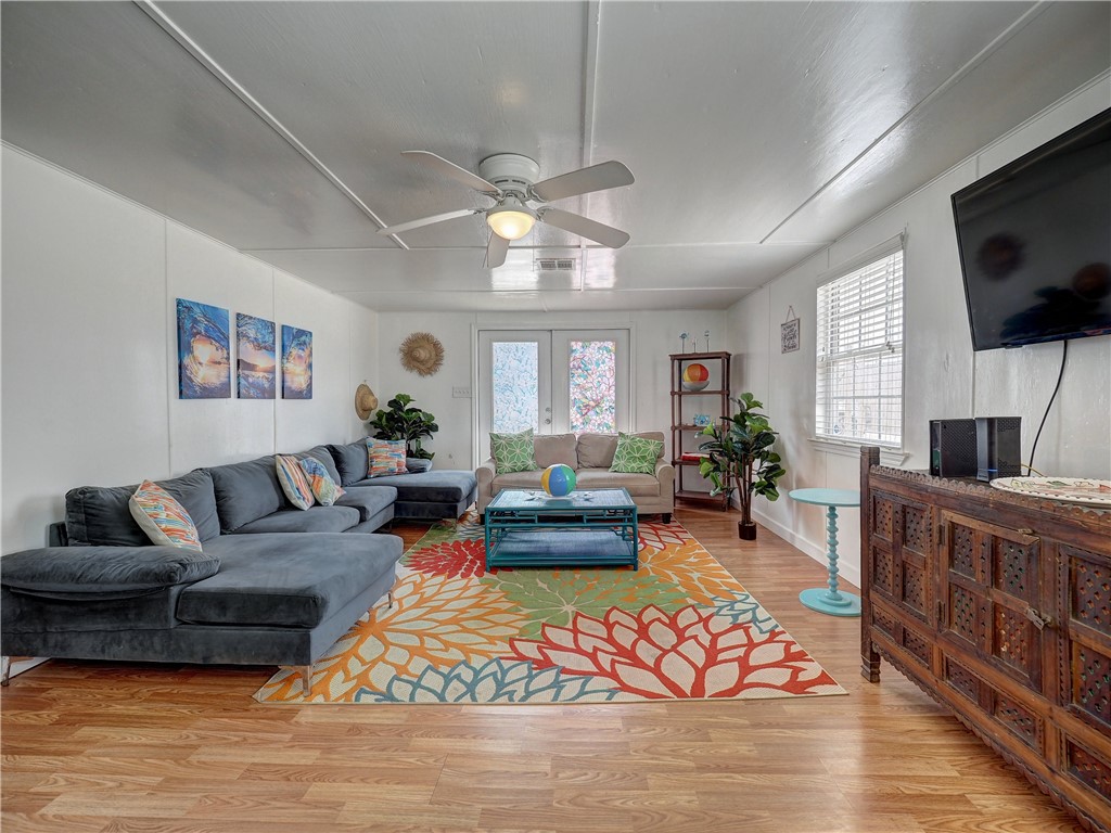 419 E Cotter Avenue Port Aransas TX 78373