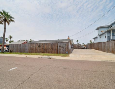 419 E Cotter Avenue Port Aransas TX 78373