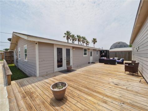 419 E Cotter Avenue Port Aransas TX 78373