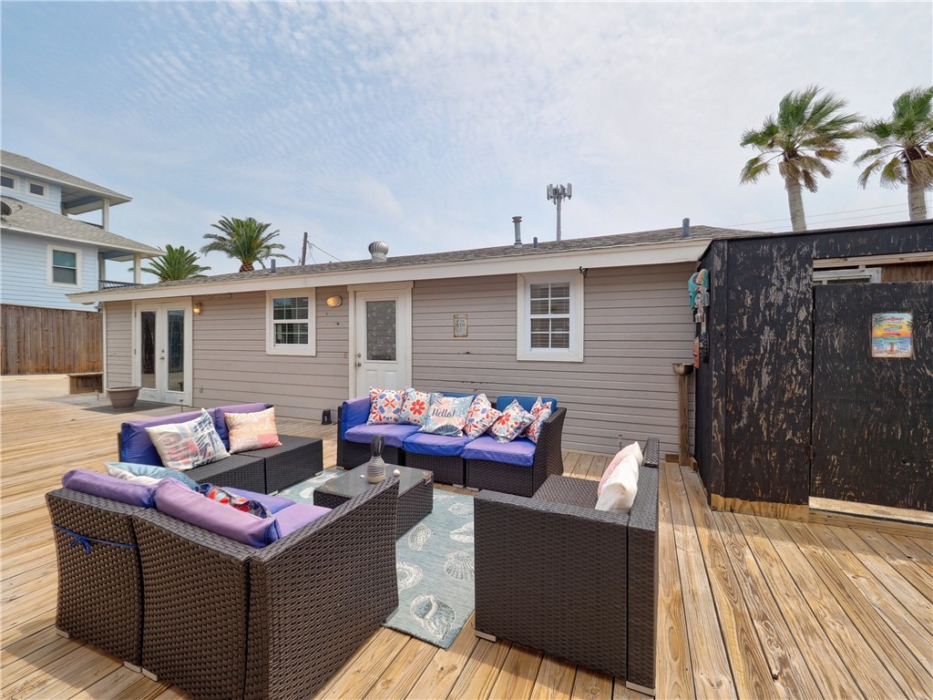 419 E Cotter Avenue Port Aransas TX 78373