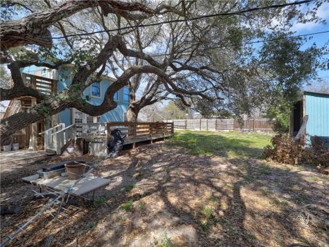 330 S Saunders Street Aransas Pass TX 78336