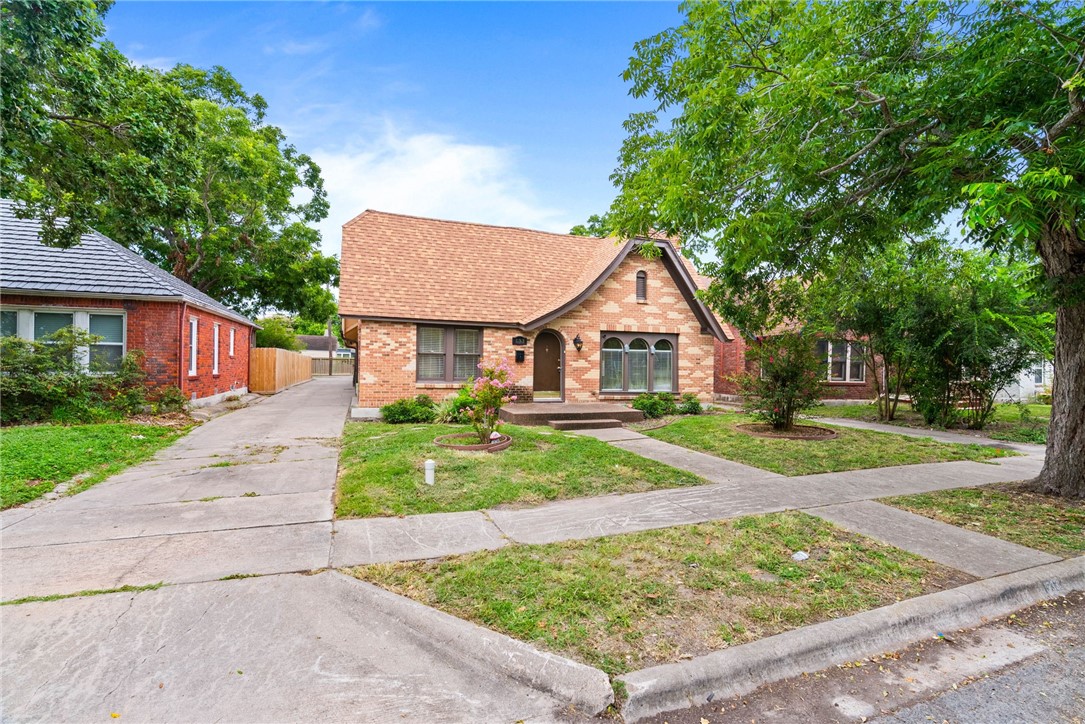 533 Naples Street Corpus Christi TX 78404