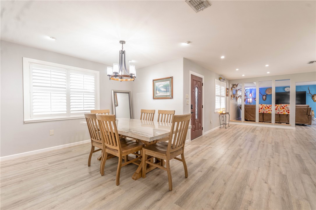 442 Oakdale Drive Corpus Christi TX 78418