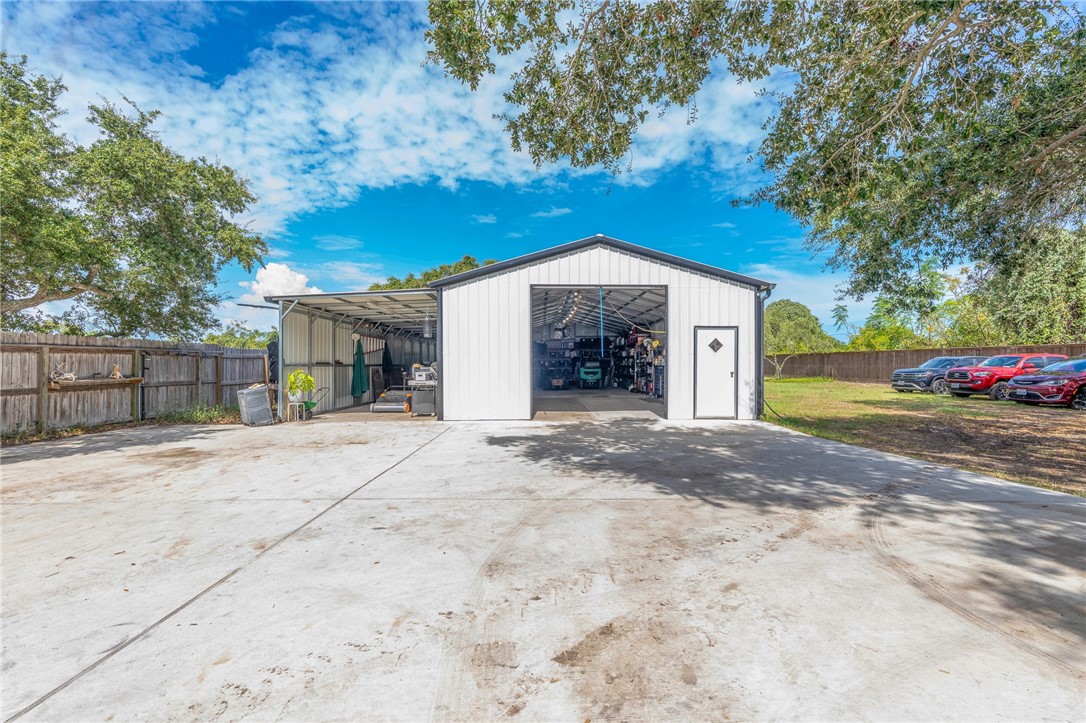 442 Oakdale Drive Corpus Christi TX 78418