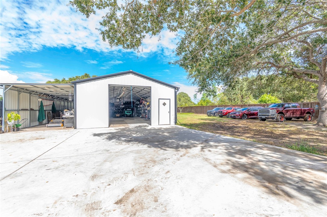 442 Oakdale Drive Corpus Christi TX 78418