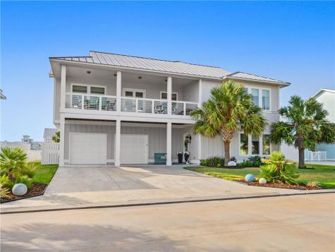 1010 Grand Cayman Court Rockport TX 78382