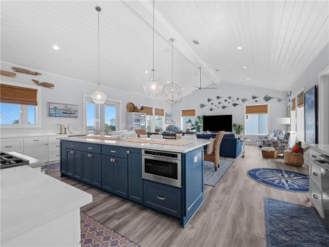 1010 Grand Cayman Court Rockport TX 78382