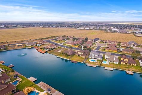 15001 Lake Mead Robstown TX 78380
