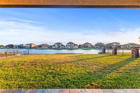 15001 Lake Mead Robstown TX 78380