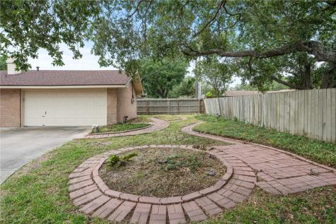 502 Meadowbrook Drive Corpus Christi TX 78412