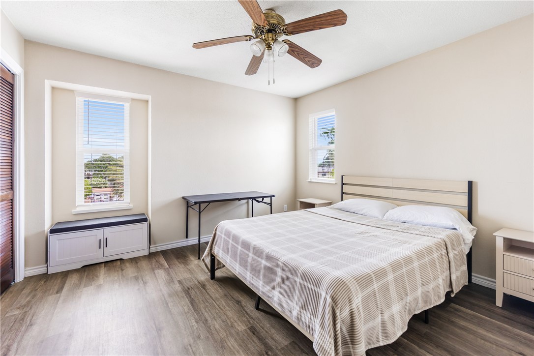 3222 Laguna Shores Road Corpus Christi TX 78418