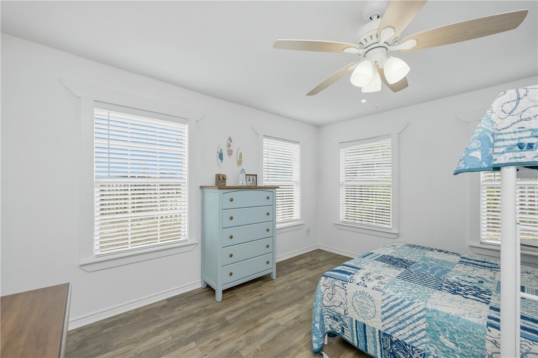 4052 Laguna Shores Corpus Christi TX 78418