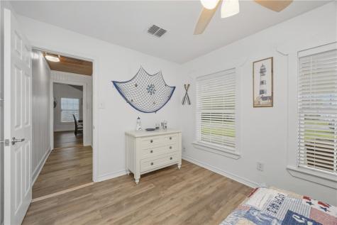 4052 Laguna Shores Corpus Christi TX 78418