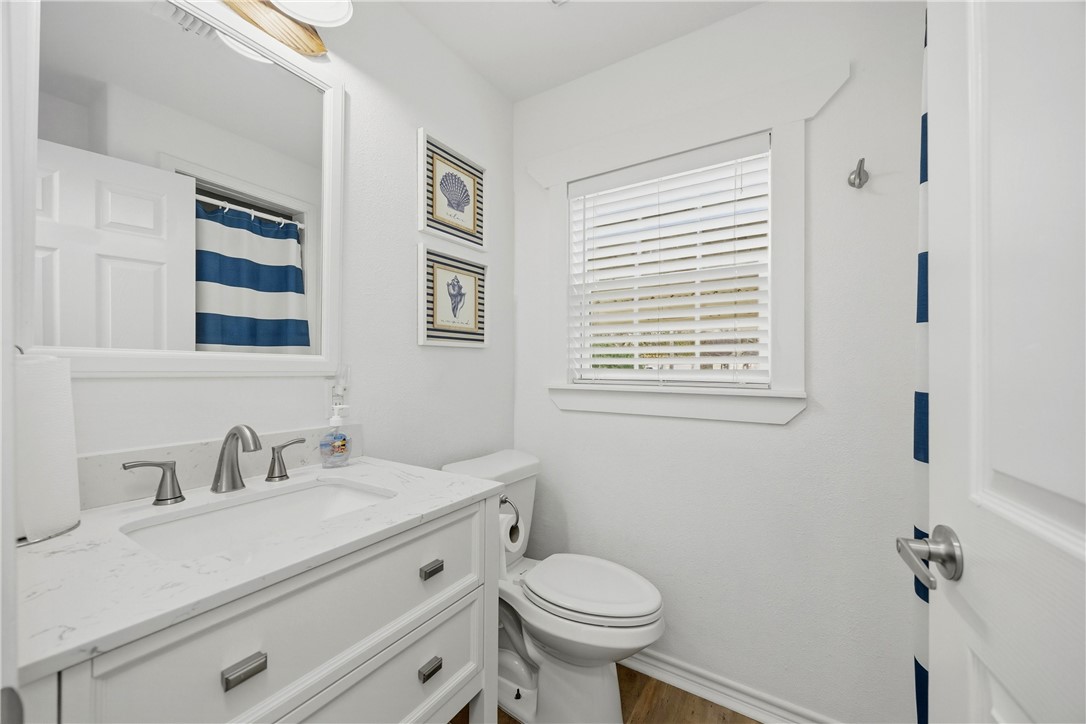 4052 Laguna Shores Corpus Christi TX 78418