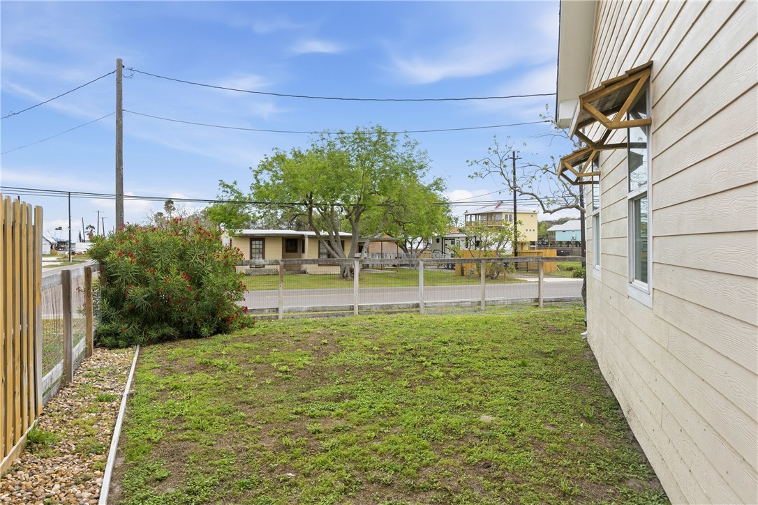 4052 Laguna Shores Corpus Christi TX 78418
