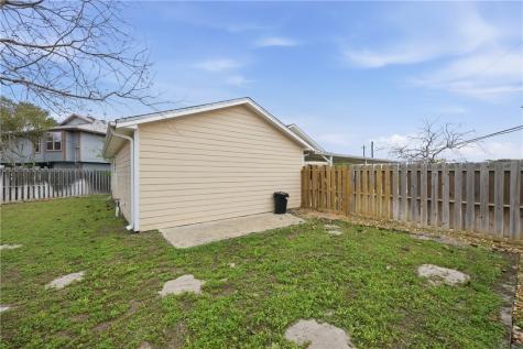 4052 Laguna Shores Corpus Christi TX 78418