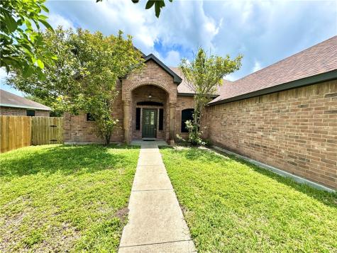 2103 Brook Lane Kingsville TX 78363