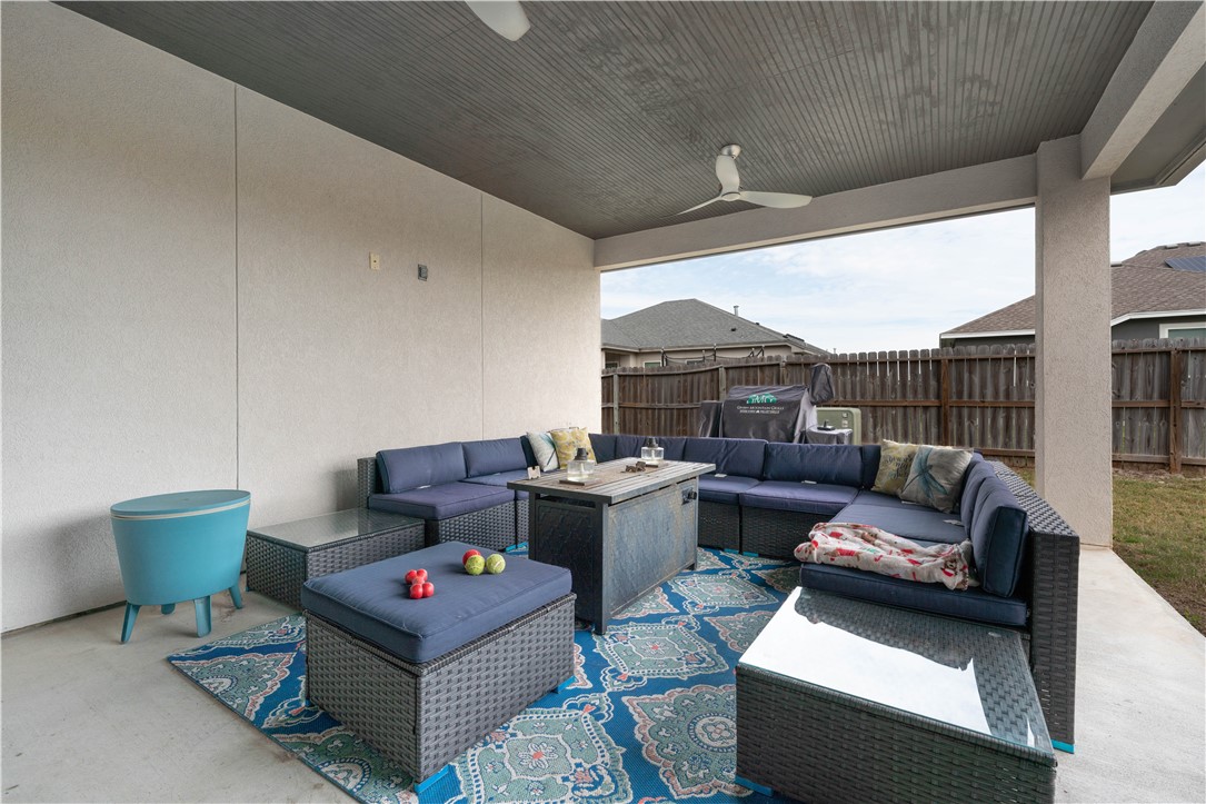 1718 Antoinette Drive Corpus Christi TX 78418