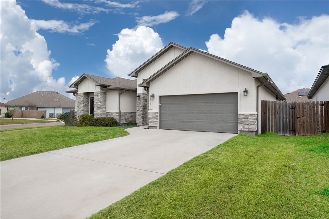 1718 Antoinette Drive Corpus Christi TX 78418