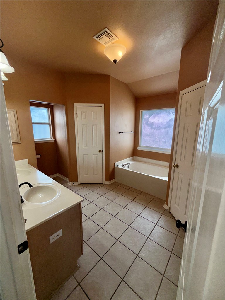 14033 Coquina Bay Avenue Corpus Christi TX 78418