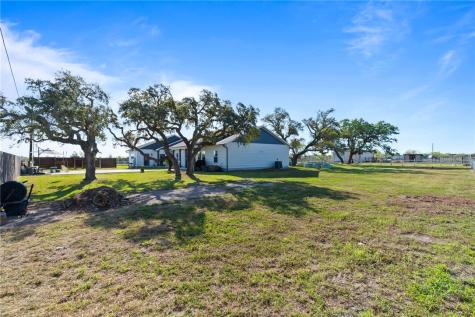 267 Old Salt Lake Rockport TX 78382