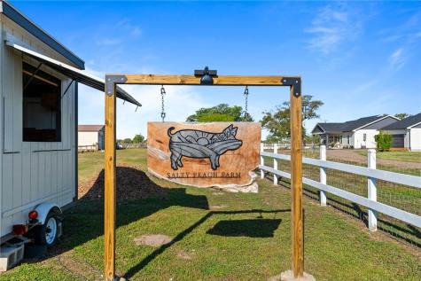 267 Old Salt Lake Rockport TX 78382