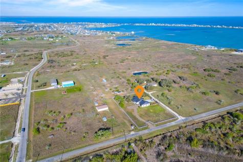 267 Old Salt Lake Rockport TX 78382