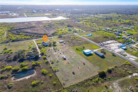 267 Old Salt Lake Rockport TX 78382