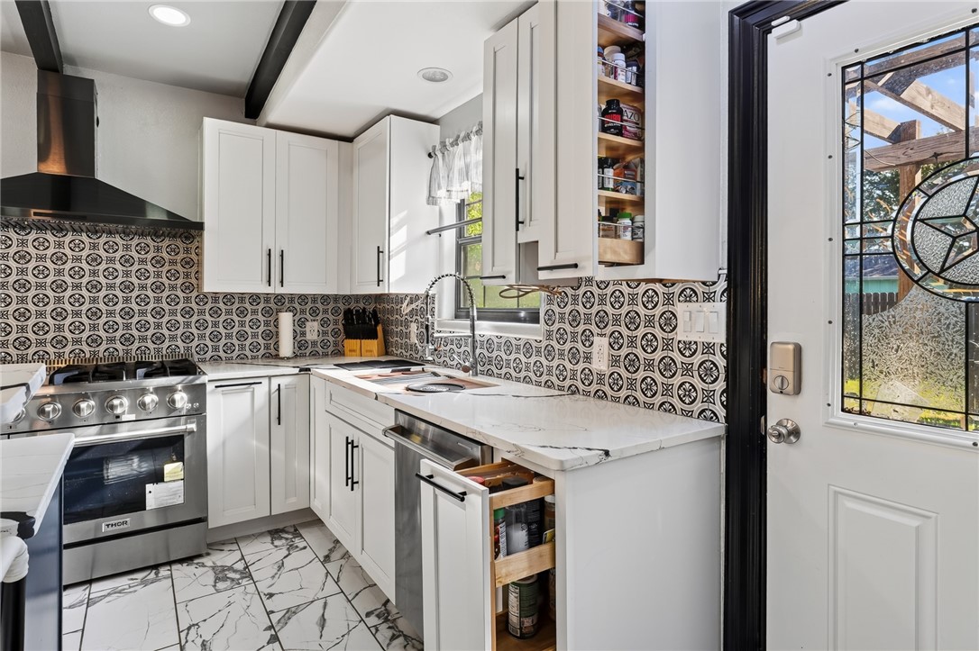 111 Pompano Drive Rockport TX 78382