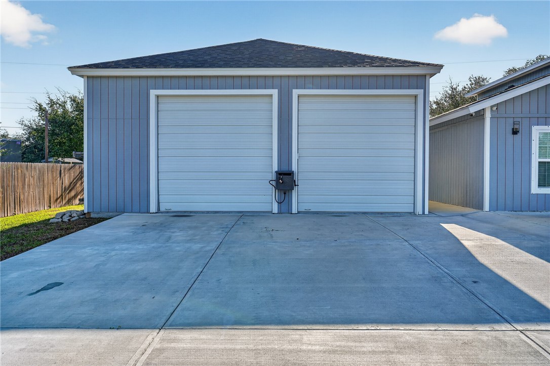 111 Pompano Drive Rockport TX 78382