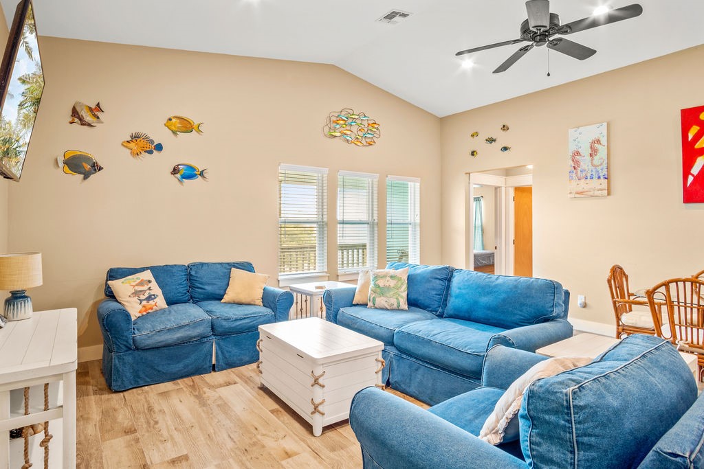 423 S 7th Street Port Aransas TX 78373